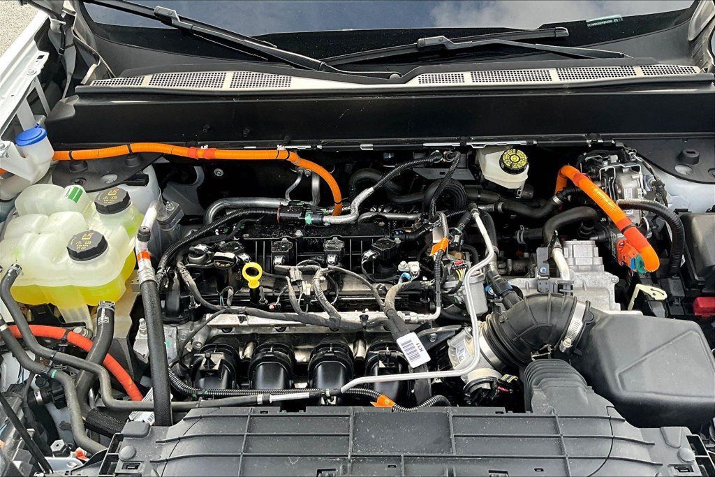 Used 2024 Ford Maverick XLT FWD image 32