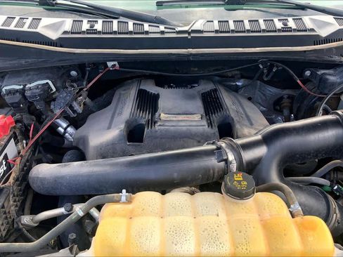 Used 2018 Ford F150 Raptor w/ Equipment Group 802A Luxury AWD/4WD image 32