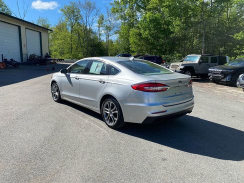 Used 2019 Ford Fusion SEL image 8