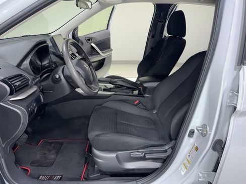 Used 2023 Mitsubishi Eclipse Cross LE AWD/4WD image 12