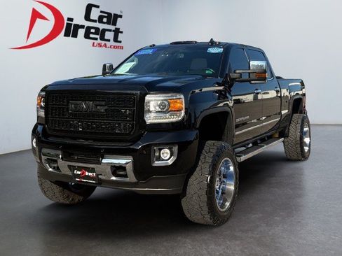 Used 2015 GMC Sierra 2500 Denali w/ Duramax Plus Package AWD/4WD image 5