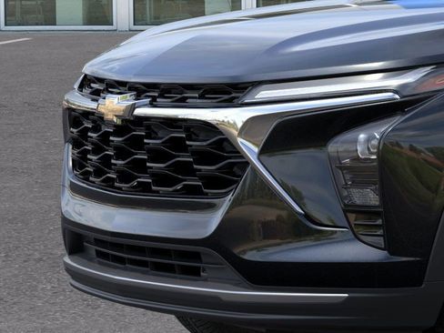 New 2026 Chevrolet Trax LT w/ Sunroof Package FWD image 16