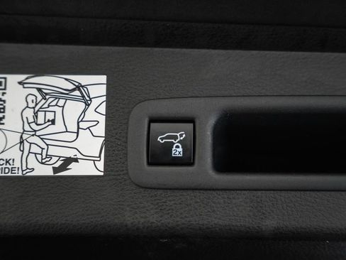 Used 2021 Toyota Sienna XSE image 10