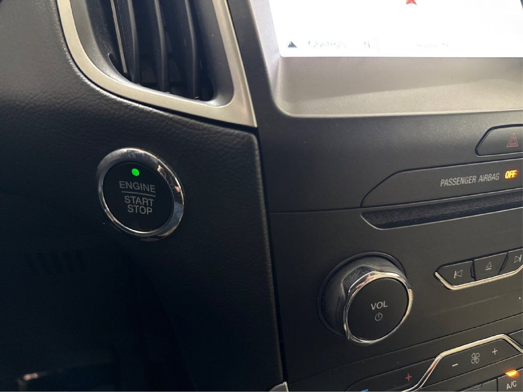 Used 2017 Ford Edge SEL w/ Equipment Group 201A FWD image 40
