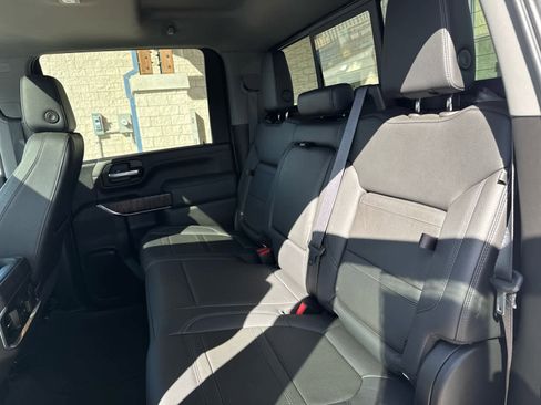 Used 2022 GMC Sierra 3500 Denali image 28