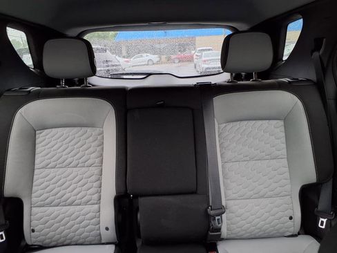 Used 2019 Chevrolet Equinox LT image 17