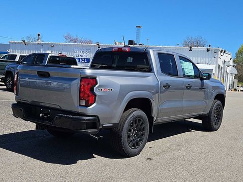 New 2026 Chevrolet Colorado W/T w/ WT Custom Package AWD/4WD image 4