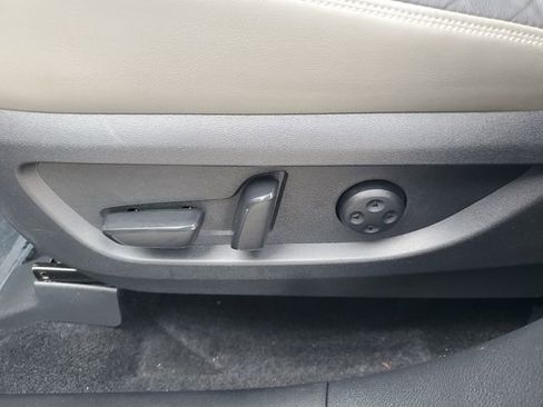 Used 2023 INFINITI QX50 Sensory image 19