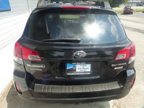 Used 2013 Subaru Outback 2.5i Limited w/ Special Appearance Pkg AWD/4WD image 6