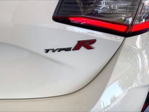 Certified 2024 Honda Civic Type R image 9