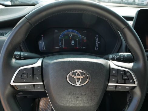Certified 2025 Toyota Grand Highlander AWD image 25