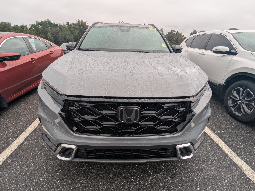 Used 2025 Honda CR-V Sport Touring image 2