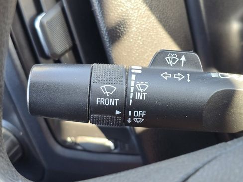 Used 2015 Chevrolet Silverado 1500 W/T image 23