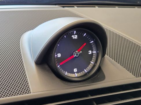 Certified 2023 Porsche Panamera 4 Platinum Edition image 22