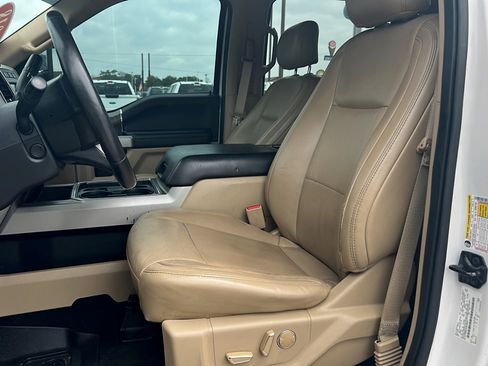 Used 2018 Ford F250 Lariat w/ Lariat Ultimate Package AWD/4WD image 15
