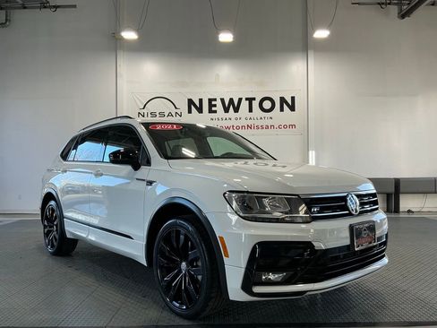 Used 2021 Volkswagen Tiguan SE R-Line image 30