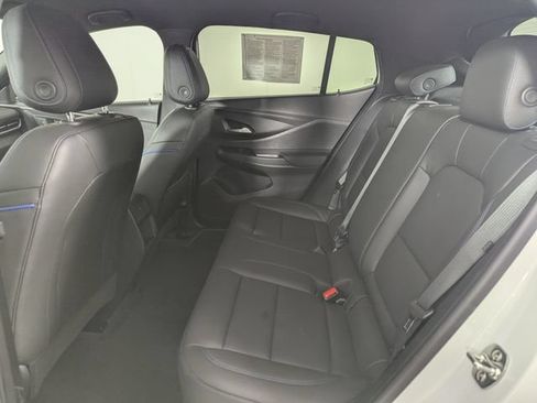 Used 2024 Buick Envista Sport Touring w/ Convenience II Package FWD image 22