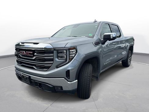 Used 2025 GMC Sierra 1500 SLT AWD/4WD image 2