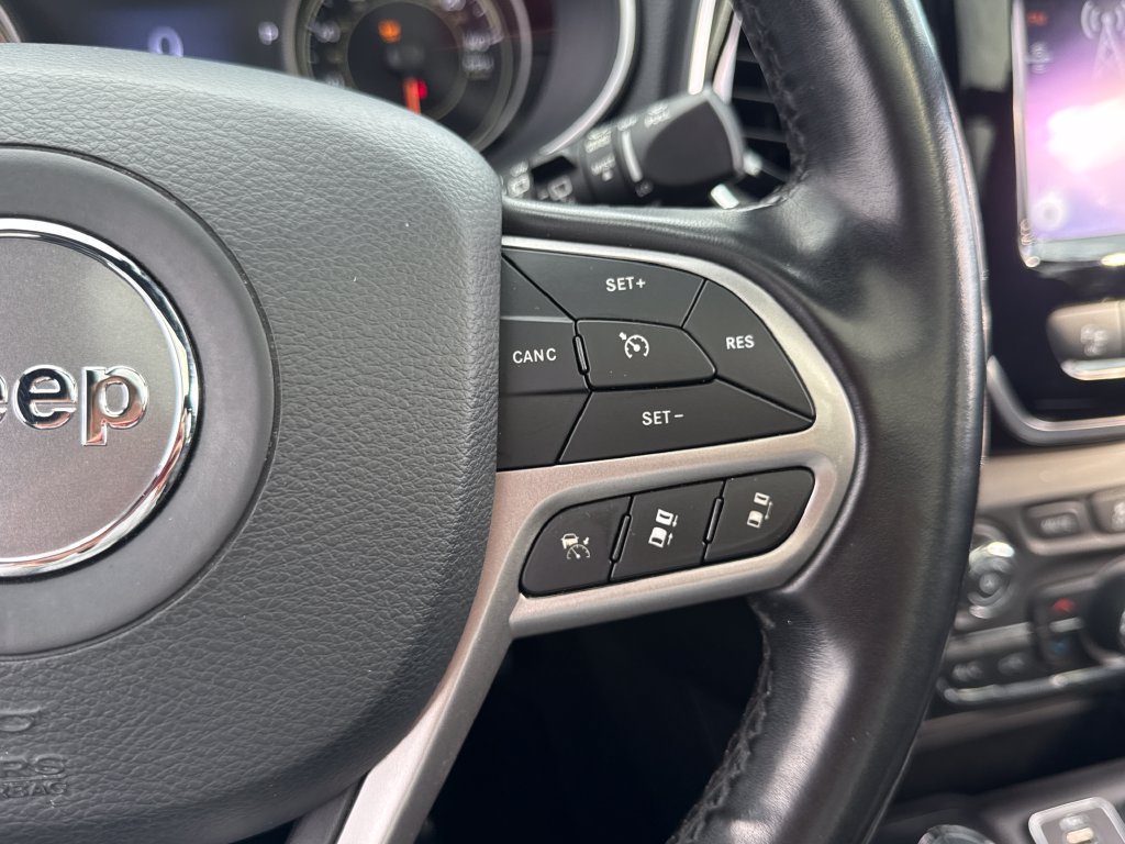 Used 2021 Jeep Cherokee High Altitude AWD/4WD image 40