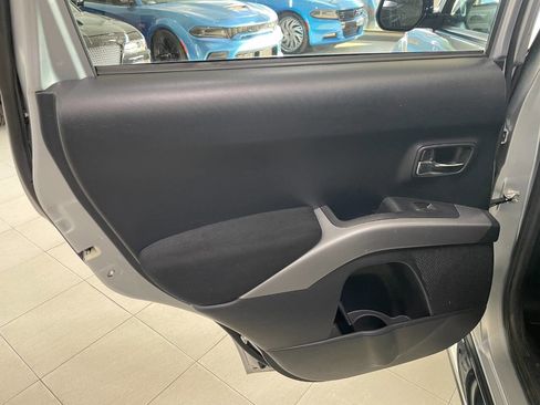 Used 2009 Mitsubishi Outlander SE image 20