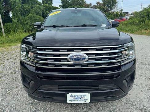 Used 2021 Ford Expedition XLT w/ Equipment Group 202A AWD/4WD image 2