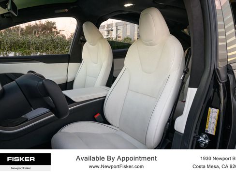 Used 2022 Tesla Model X Plaid image 15
