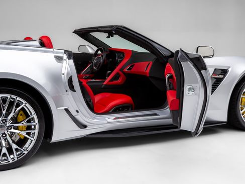 Used 2019 Chevrolet Corvette Z06 image 24