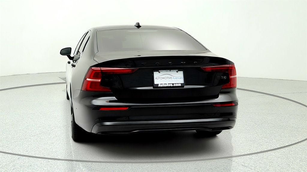 Used 2024 Volvo S60 B5 Plus w/ Climate Package AWD/4WD image 6