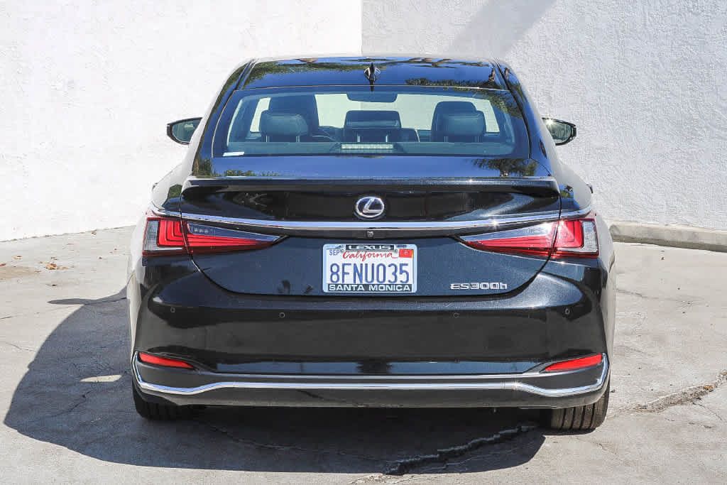 Used 2019 Lexus ES 300h w/ Accessory Package 2 FWD image 5