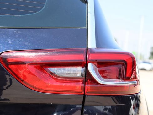 Used 2018 Buick Regal Essence w/ Driver Confidence Package #1 image 10