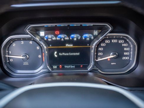 Used 2021 GMC Yukon XL Denali image 21