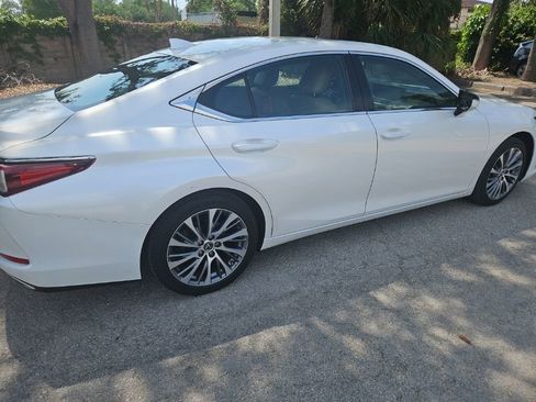 Used 2019 Lexus ES 350 w/ Premium Package FWD image 5