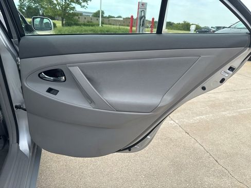Used 2007 Toyota Camry LE FWD image 20