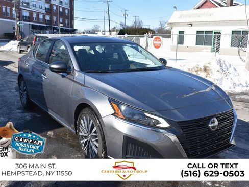 Used 2025 Nissan Altima 2.5 SV image 4