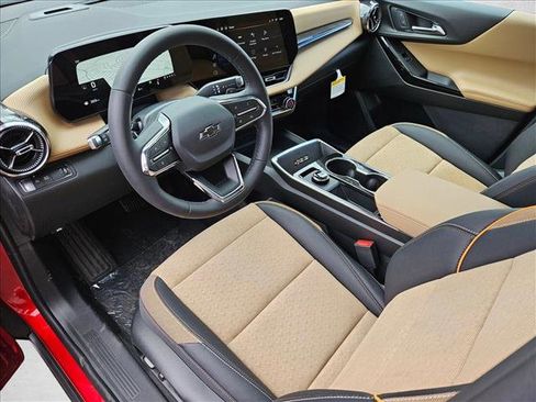 New 2026 Chevrolet Equinox ACTIV w/ Convenience Package III image 3