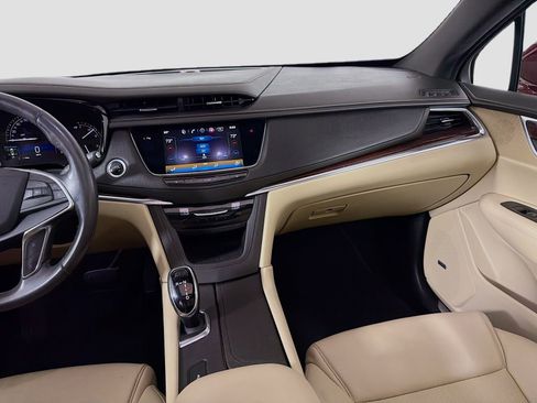 Used 2018 Cadillac XT5 Luxury w/ Driver Awareness Package FWD image 27