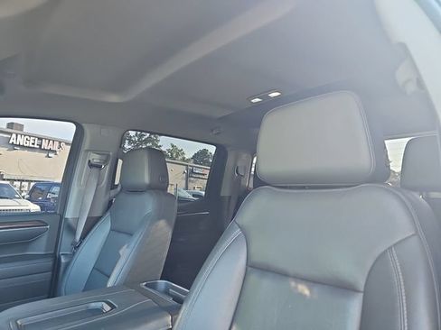 Used 2022 Chevrolet Silverado 1500 LT Trail Boss w/ LT Trail Boss Premium Package AWD/4WD image 15