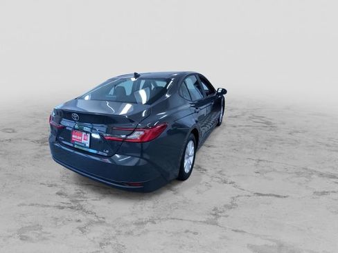 Used 2026 Toyota Camry LE FWD image 10