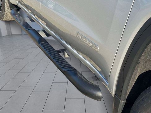 Used 2022 GMC Sierra 1500 Elevation AWD/4WD image 9