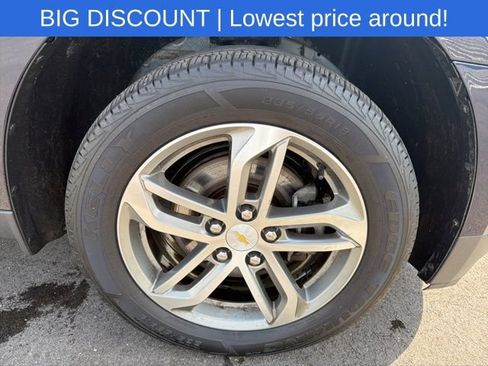 Used 2017 Chevrolet Equinox Premier w/ Enhanced Convenience Package FWD image 5