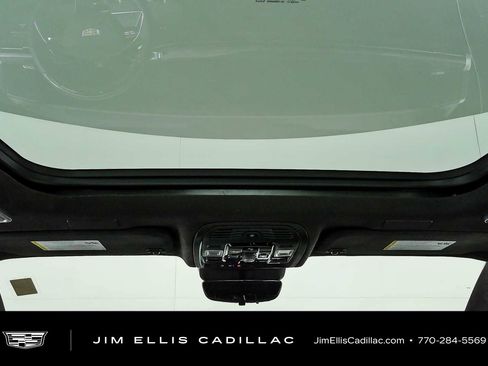 Certified 2025 Cadillac Escalade V AWD/4WD image 21