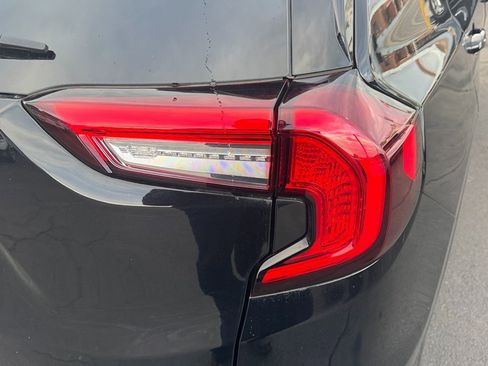 Used 2022 GMC Terrain SLT w/ Infotainment Package II image 10