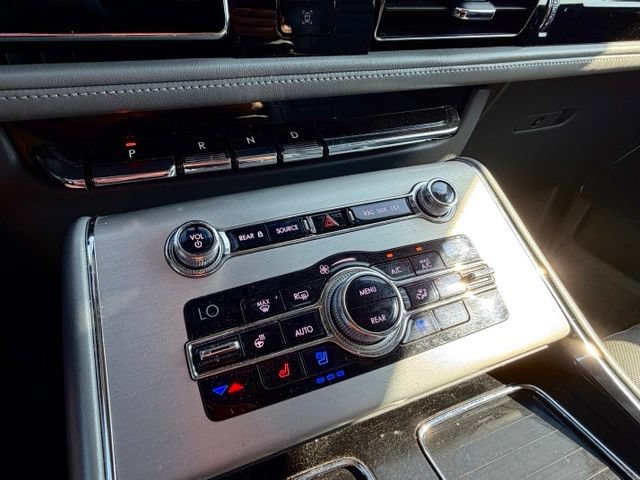 Used 2020 Lincoln Aviator Reserve w/ Equipment Group 201A AWD/4WD image 10