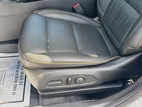 Used 2024 Buick Envista Avenir FWD image 24