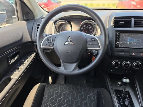 Used 2024 Mitsubishi Outlander Sport ES AWD/4WD image 8