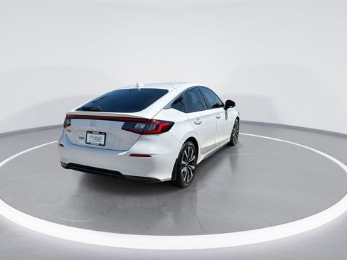 Used 2024 Honda Civic EX-L image 8
