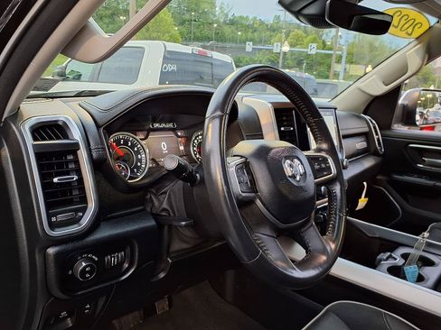 Certified 2022 RAM 1500 Laramie AWD/4WD image 8