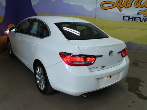 Used 2017 Buick Verano FWD image 5