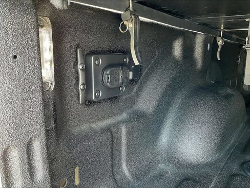 Used 2025 RAM 3500 Big Horn AWD/4WD image 39