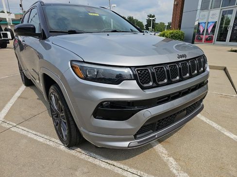 Certified 2023 Jeep Compass High Altitude AWD/4WD image 4